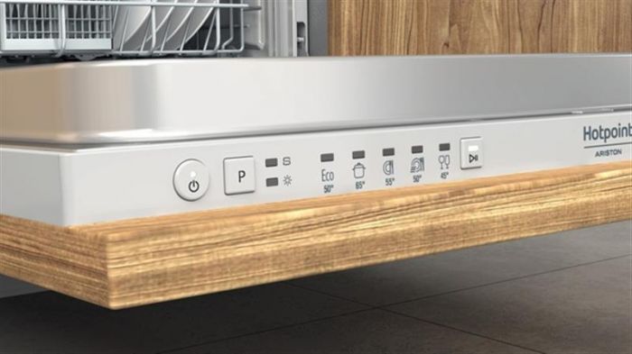 Вбудована посудомийна машина Hotpoint-Ariston HIS 3010