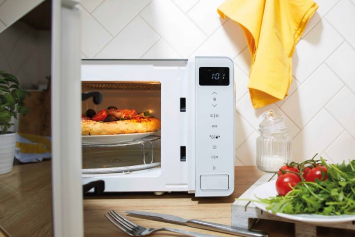 Мікрохвильова піч Gorenje MO20S4WEU