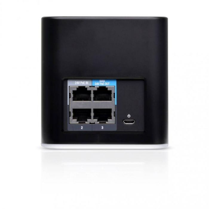 Бездротовий маршрутизатор UBiQUiTi AirCube AC ACB-AC (AC1200, 4*GE, PoE passthrough)