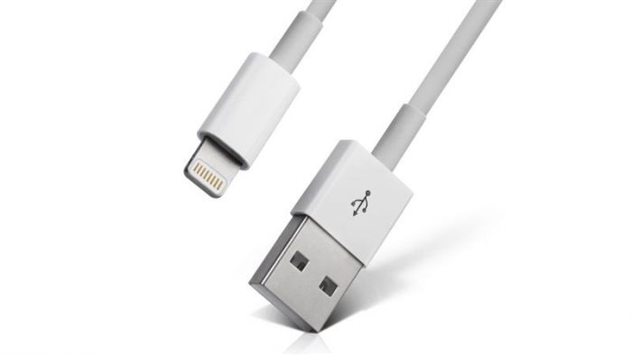 Кабель REAL-EL USB - Lightning (M/M), 1 м, White (4743304104666)