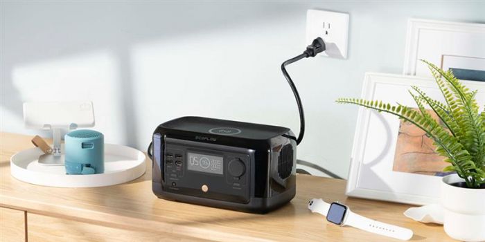 Зарядна станція EcoFlow River mini 210Wh/58333mAh/300W (Wireless) (RIVERMINIWIRELESS) Black (PB930173)