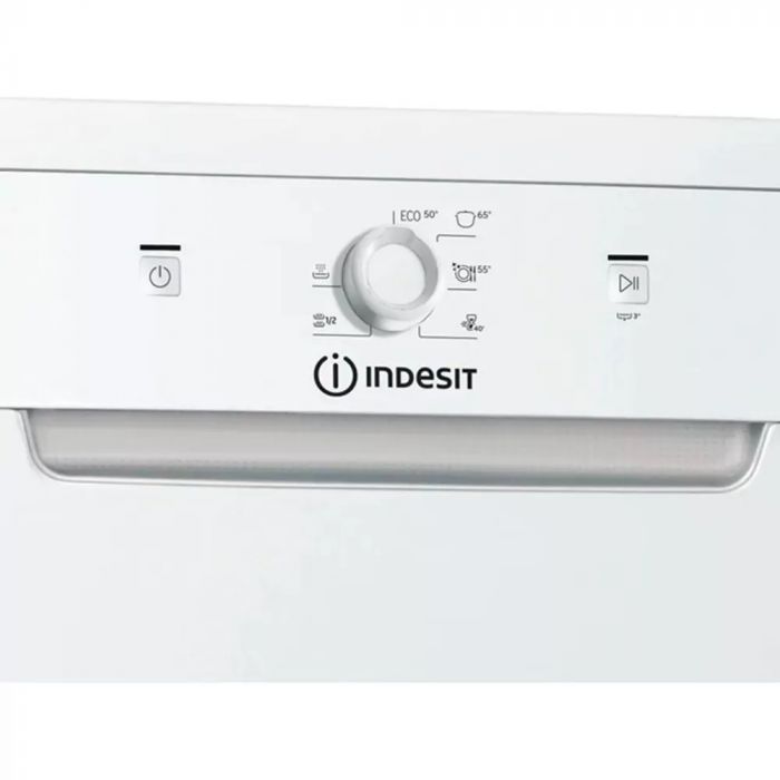 Посудомийна машина Indesit DSFE 1B10