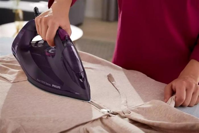 Праска Philips DST7061/30