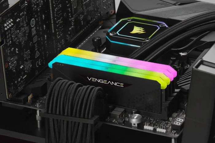 Модуль пам`ятi DDR4 2x16GB/3600 Corsair Vengeance RGB RS Black (CMG32GX4M2D3600C18)