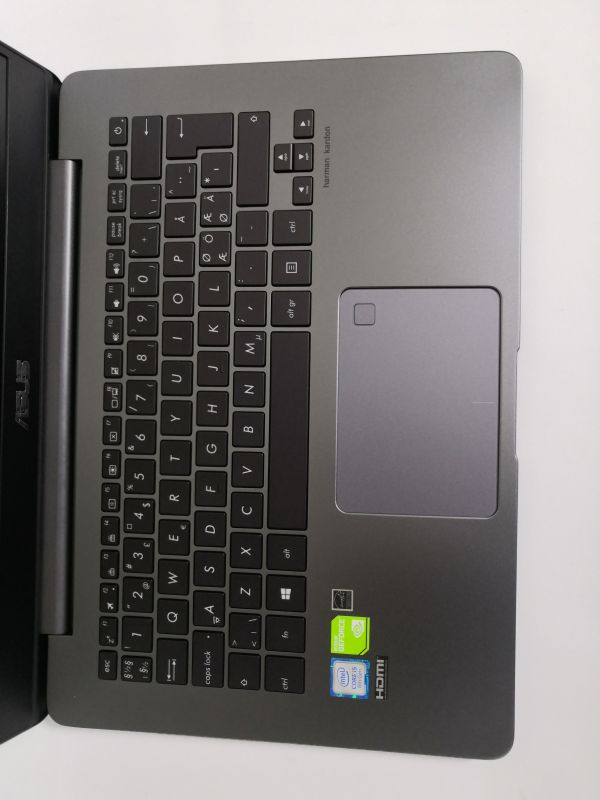Ноутбук Asus Zenbook UX430U (AZUX430U910) б.в