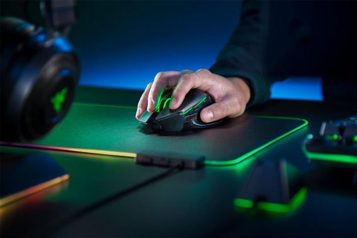 Мишка бездротова Razer Basilisk Ultimate Wireless Black with Mouse Dock (RZ01-03170100-R3G1)