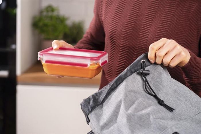 Форма універсальна з кришкою Tefal MasterSeal glass 0.7 л (N1040610)