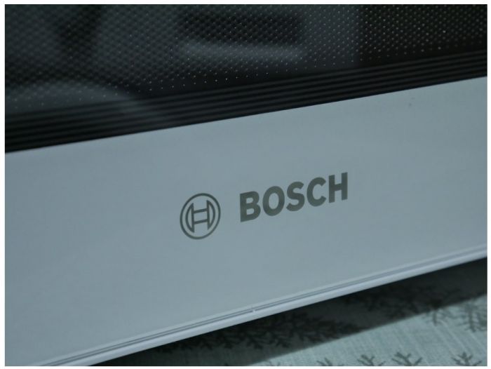 Мікрохвильова піч Bosch FEL023MS1