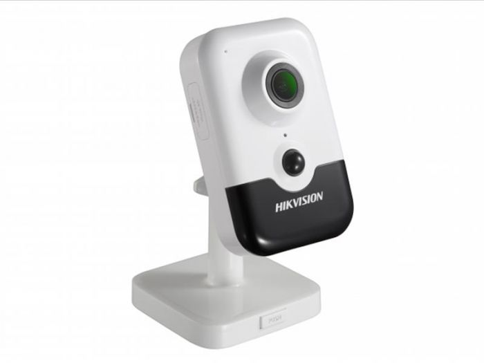 IP камера Hikvision DS-2CD2423G0-I (2.8 мм)